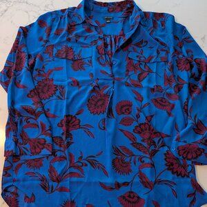 Like new Ann Taylor blouse, size M